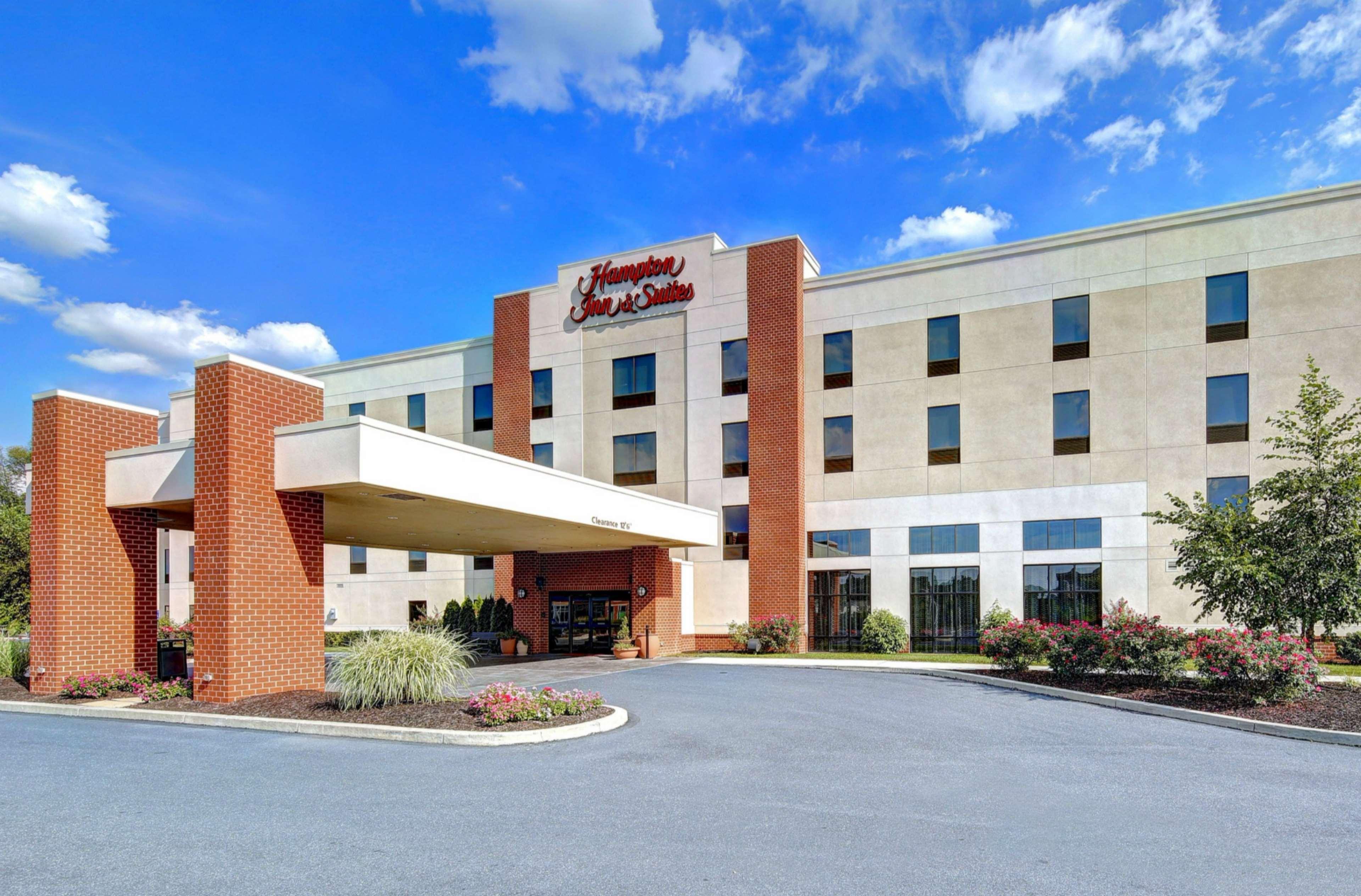 Hampton Inn & Suites Harrisburg Eksteriør bilde