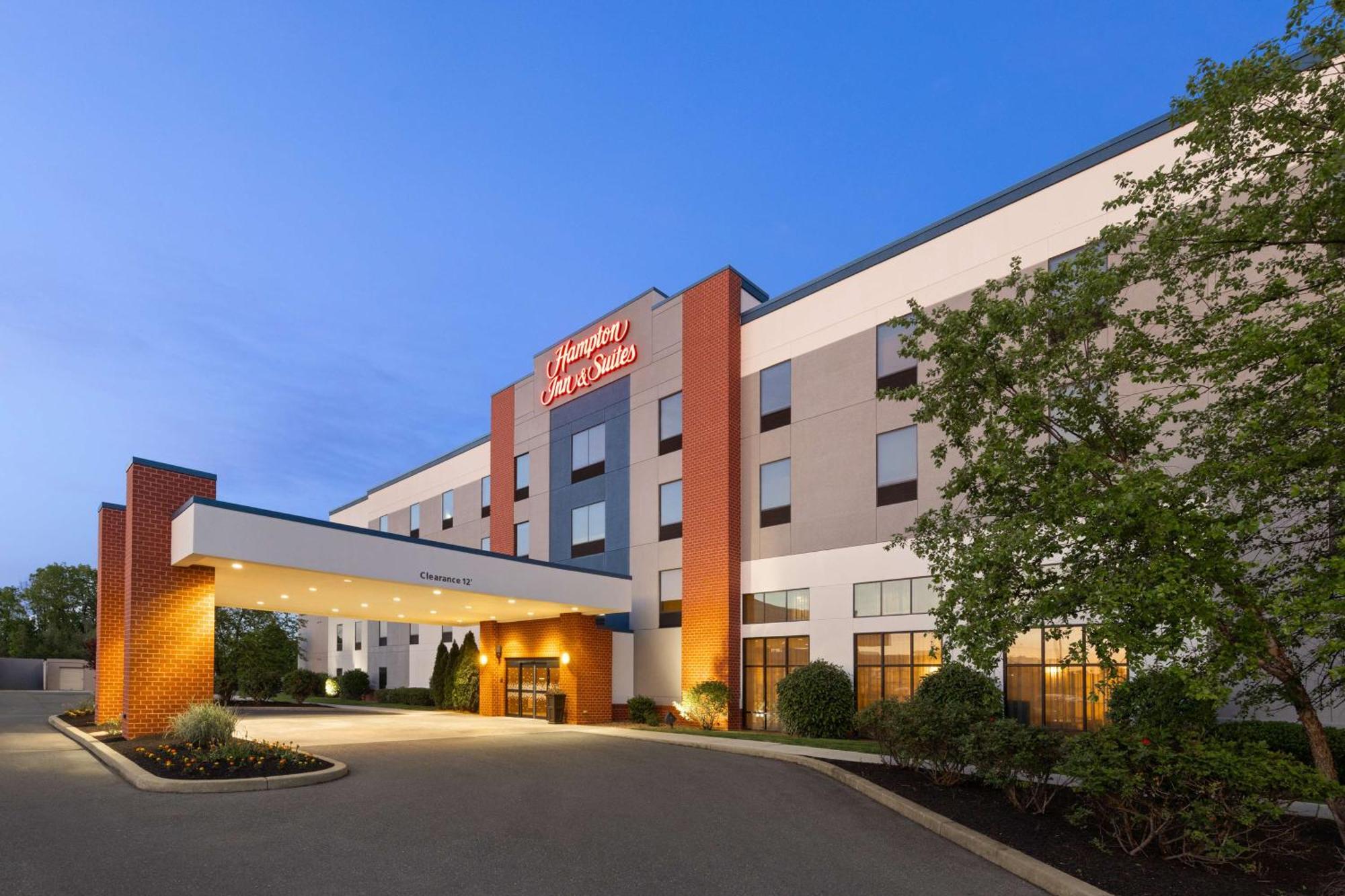 Hampton Inn & Suites Harrisburg Eksteriør bilde